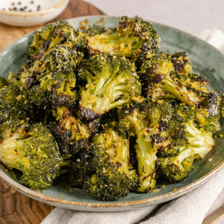 Addictive Low-Carb Garlic Parmesan Roasted Broccoli (Shatteringly Crisp)