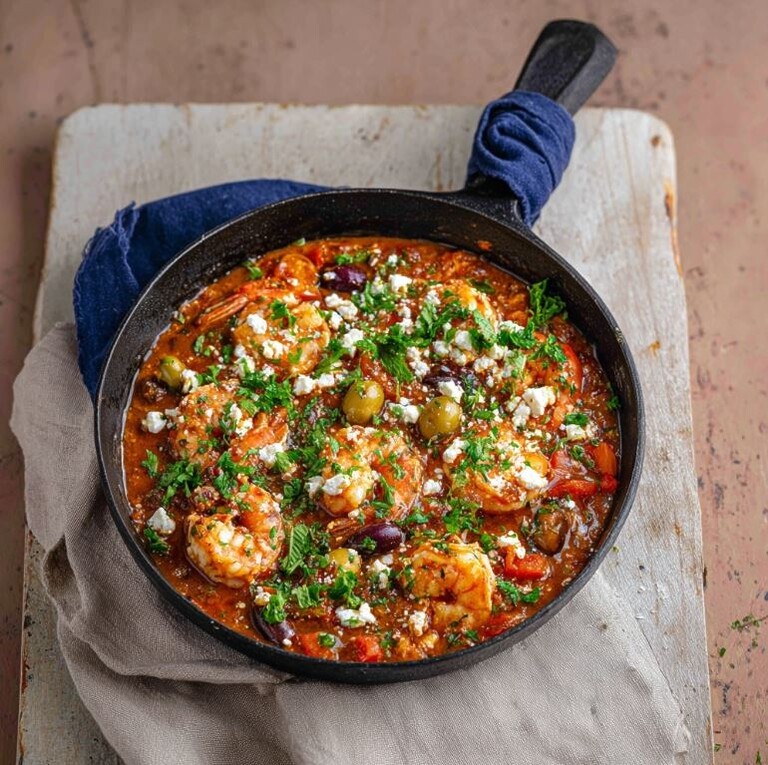 15-Minute Mediterranean Greek Shrimp Recipe (Saganaki-Style)
