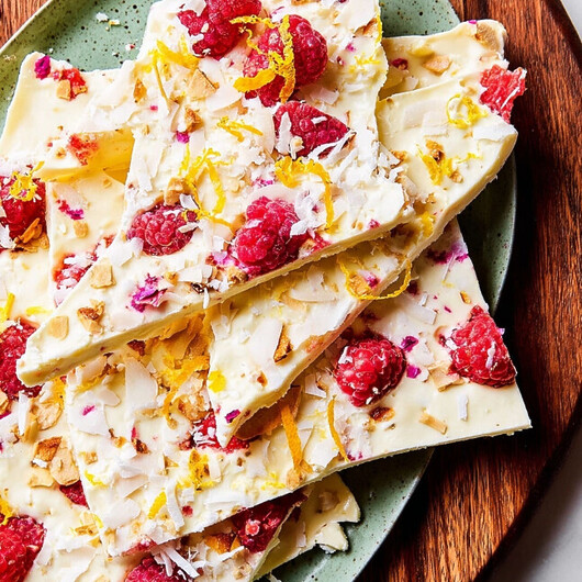 The Easiest Raspberry Lemon Yogurt Bark (A Healthy Treat!) - Food ...